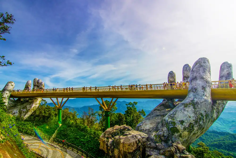 Golden Bridge, Da Nang