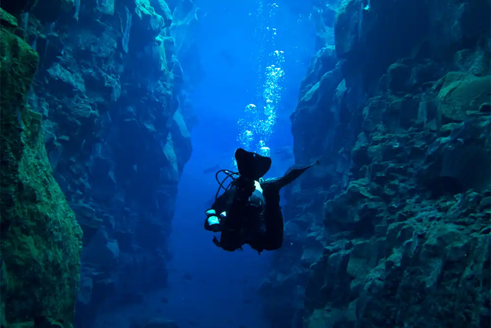 Silfra, Iceland - Scuba Diving